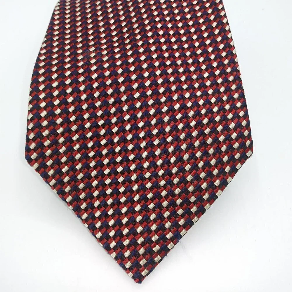 Roundtree & Yorke Tie